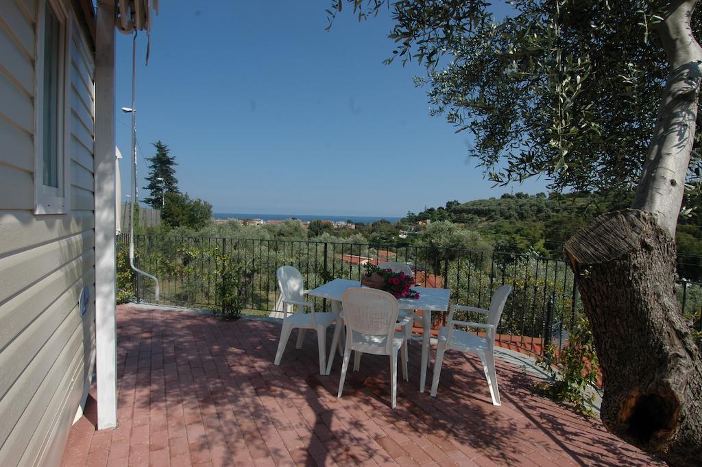 Camping Edy Ντιάνο Μαρίνα Εξωτερικό φωτογραφία