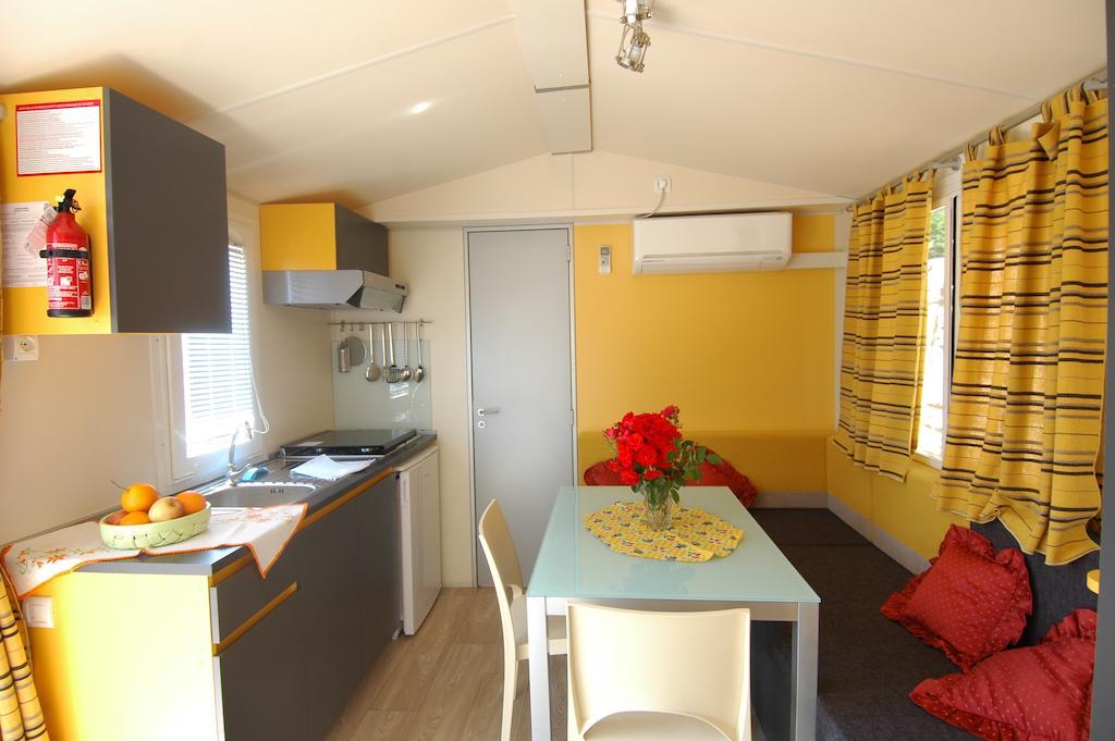 Camping Edy Ντιάνο Μαρίνα Δωμάτιο φωτογραφία