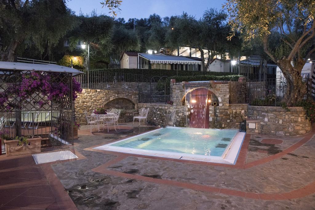 Camping Edy Ντιάνο Μαρίνα Εξωτερικό φωτογραφία